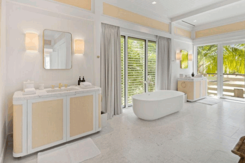 whale-tail-villa-in-normans-cay-bahamas-ushombi-7