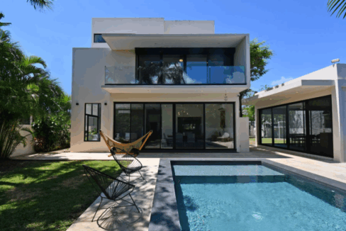 casa-serena-5br-in-playa-del-carmen-mexico-ushombi-1