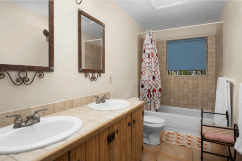 columbus-cottage-2br-caribbean-retreat-providenciales-turks-and-caicos-ushombi-5