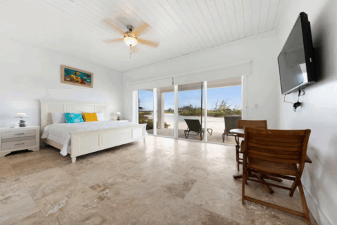 fountain-bay-resort-marina-1br-condo-cat-island-bahamas-ushombi-2