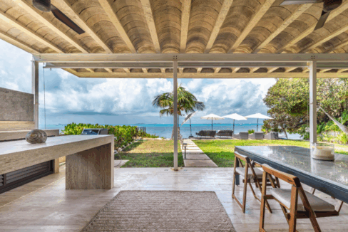 isla-mujeres-beautiful-beachfront-villa-isla-mujeres-mexico-ushombi-1