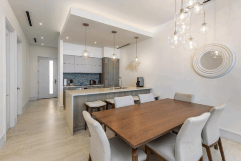 sterling-commons-2br-condo-paradise-island-bahamas-ushombi-4