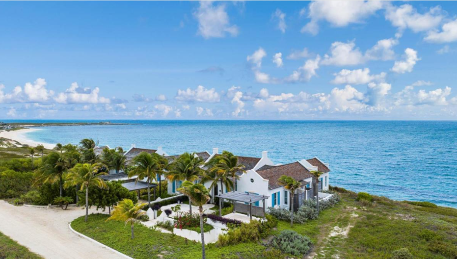 443-columbus-beach-cottage-in-tci-ambergris-cay-turks-and-caicos-ushombi-3