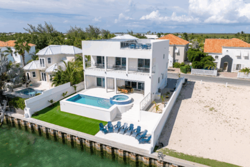 kira-isle-4br-waterfront-home-turks-and-caicos-ushombi-1