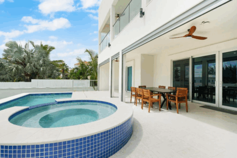 kira-isle-4br-waterfront-home-turks-and-caicos-ushombi-2