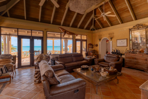 loceane-villa-5br-in-turtle-tail-turks-and-caicos-ushombi-5