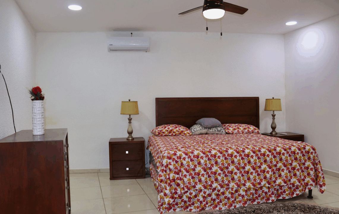 roatan1-3br-remodeled-home-west-bay-honduras-ushombi-6