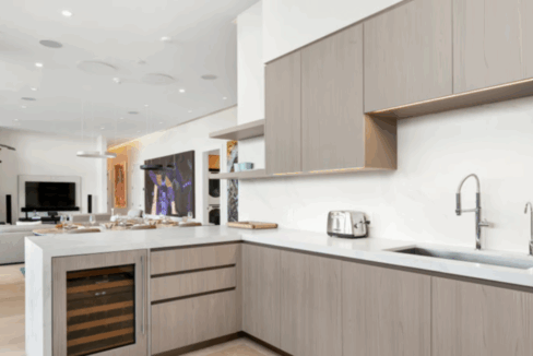 squire-estates-3br-condo-in-albany-marina-bahamas-ushombi-7