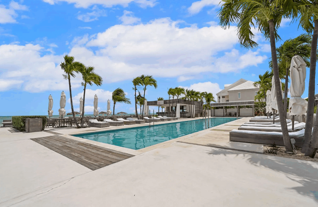 305-one-marina-waterfront-residence-at-palm-cay-nassau-bahamas-ushombi-4