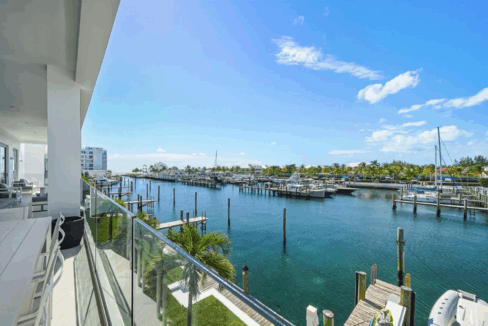 305-one-marina-waterfront-residence-at-palm-cay-nassau-bahamas-ushombi-5