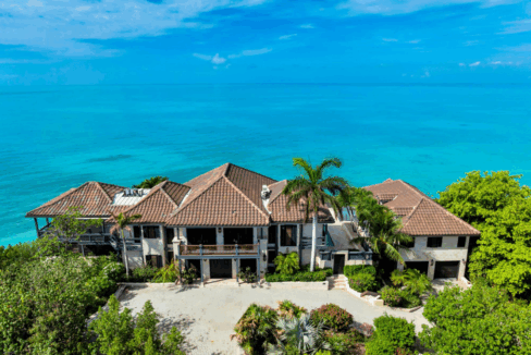 villa-sea-cliff-in-turks-and-caicos-ushombi-1