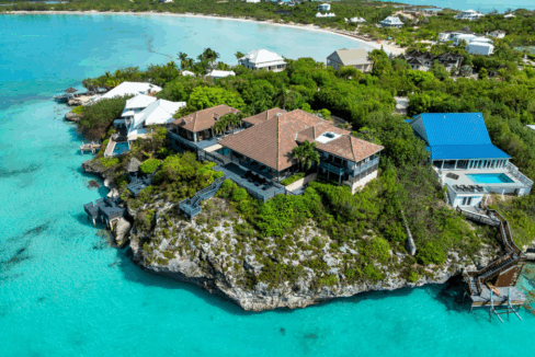 villa-sea-cliff-in-turks-and-caicos-ushombi-3