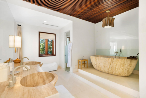 turtle-tail-estate-8br-private-peninsula-turtle-tail-turks-and-caicos-ushombi-10