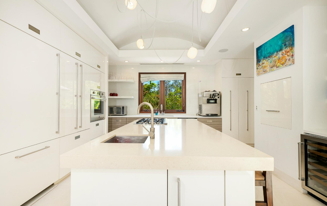 turtle-tail-estate-8br-private-peninsula-turtle-tail-turks-and-caicos-ushombi-8