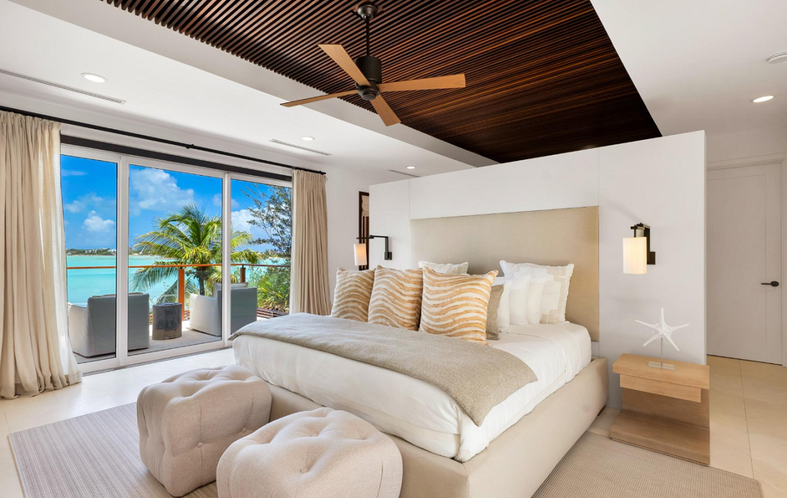 turtle-tail-estate-8br-private-peninsula-turtle-tail-turks-and-caicos-ushombi-9