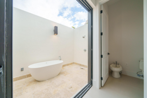 bimini-beachfront-6br-luxury-home-bimini-bahamas-ushombi-10