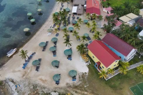 las-palmas-roatan-4br-oceanfront-villa-roatan-honduras-ushombi-1