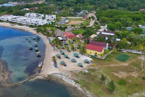 las-palmas-roatan-4br-oceanfront-villa-roatan-honduras-ushombi-4