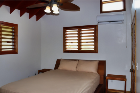 las-palmas-roatan-4br-oceanfront-villa-roatan-honduras-ushombi-7