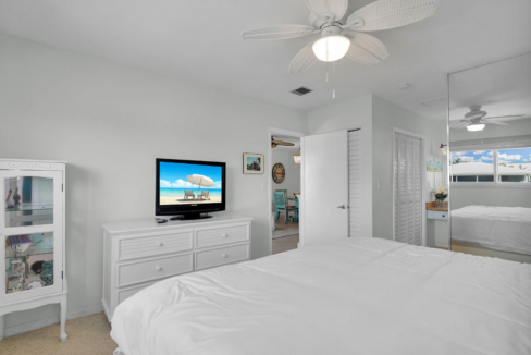 marathon-florida-waterfront-2br-condo-marathon-florida-ushombi-6