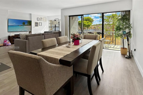 west-kendall-remodeled-3br-condo-miami-florida-ushombi-2