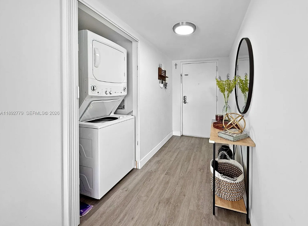 west-kendall-remodeled-3br-condo-miami-florida-ushombi-4