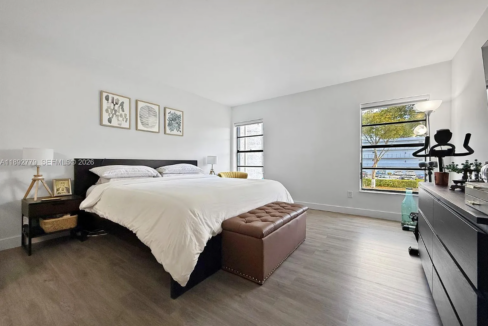 west-kendall-remodeled-3br-condo-miami-florida-ushombi-5