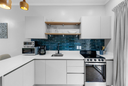 tamarindo-updated-2br-condo-near-beach-costa-rica-ushombi-6