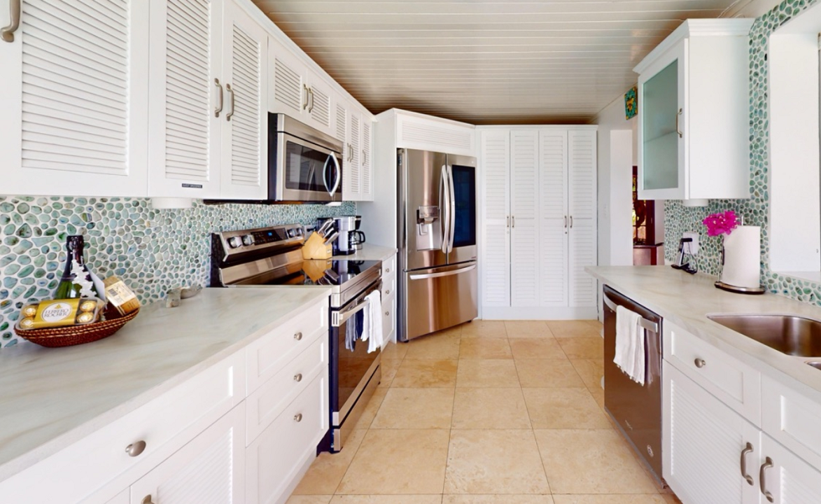 villa-vista-oceanview-4br-red-pond-sint-maarten-ushombi-7