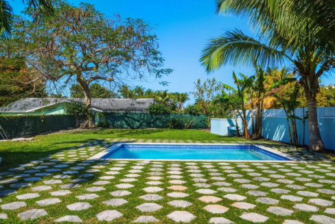 51-tuckaway-road-4br-home-nassau-bahamas-ushombi-2