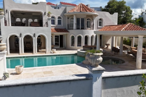 6-amazon-road-6br-vila-in-point-pirouette-sint-maarten-ushombi-2