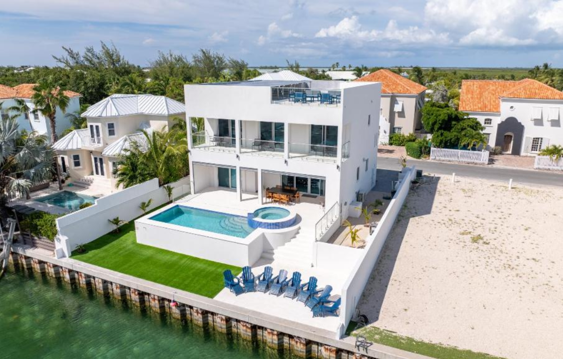 kira-isle-4br-brand-new-canal-front-home-turks-and-home-ushombi-1