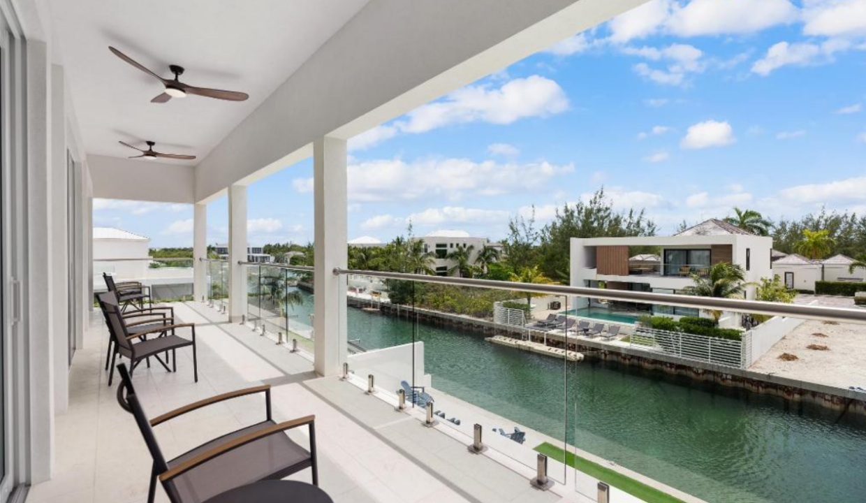 kira-isle-4br-brand-new-canal-front-home-turks-and-home-ushombi-10