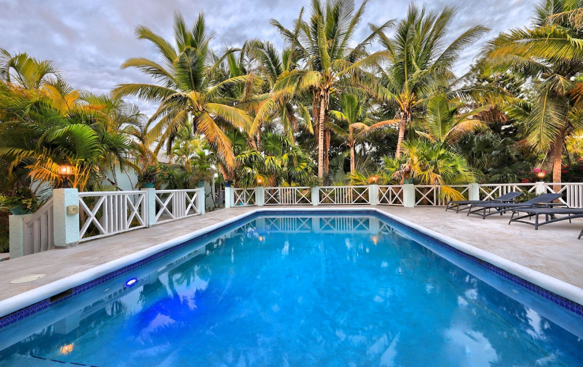 villa-tropica-5br-private-caribbean-retreat-turks-and-caicos-ushombi-1