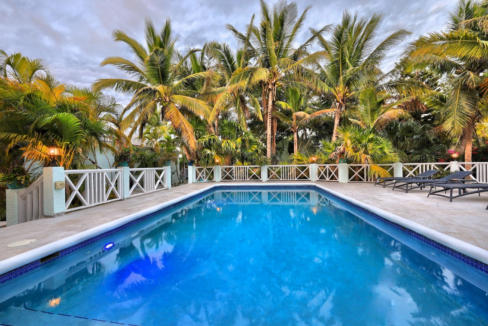 villa-tropica-5br-private-caribbean-retreat-turks-and-caicos-ushombi-1