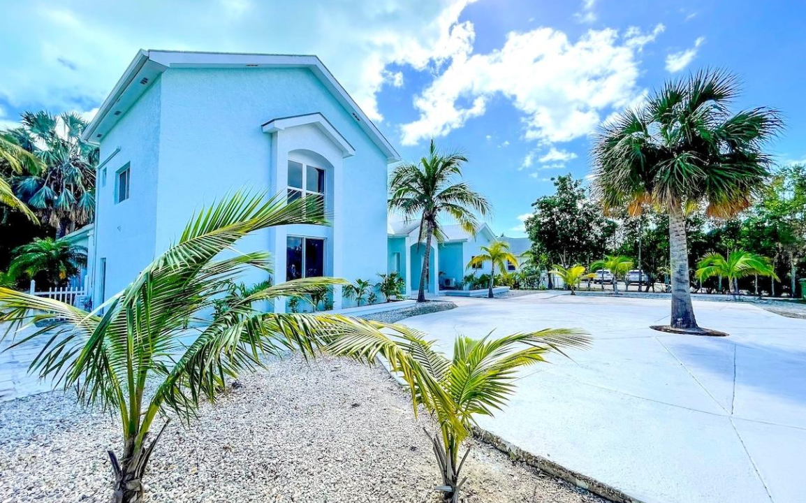 villa-tropica-5br-private-caribbean-retreat-turks-and-caicos-ushombi-2