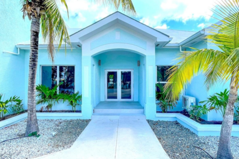 villa-tropica-5br-private-caribbean-retreat-turks-and-caicos-ushombi-3