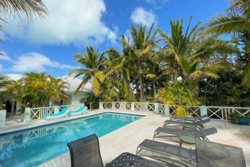 villa-tropica-5br-private-caribbean-retreat-turks-and-caicos-ushombi-4