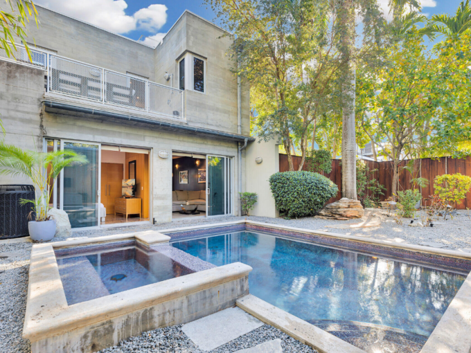 720D Simonton Street