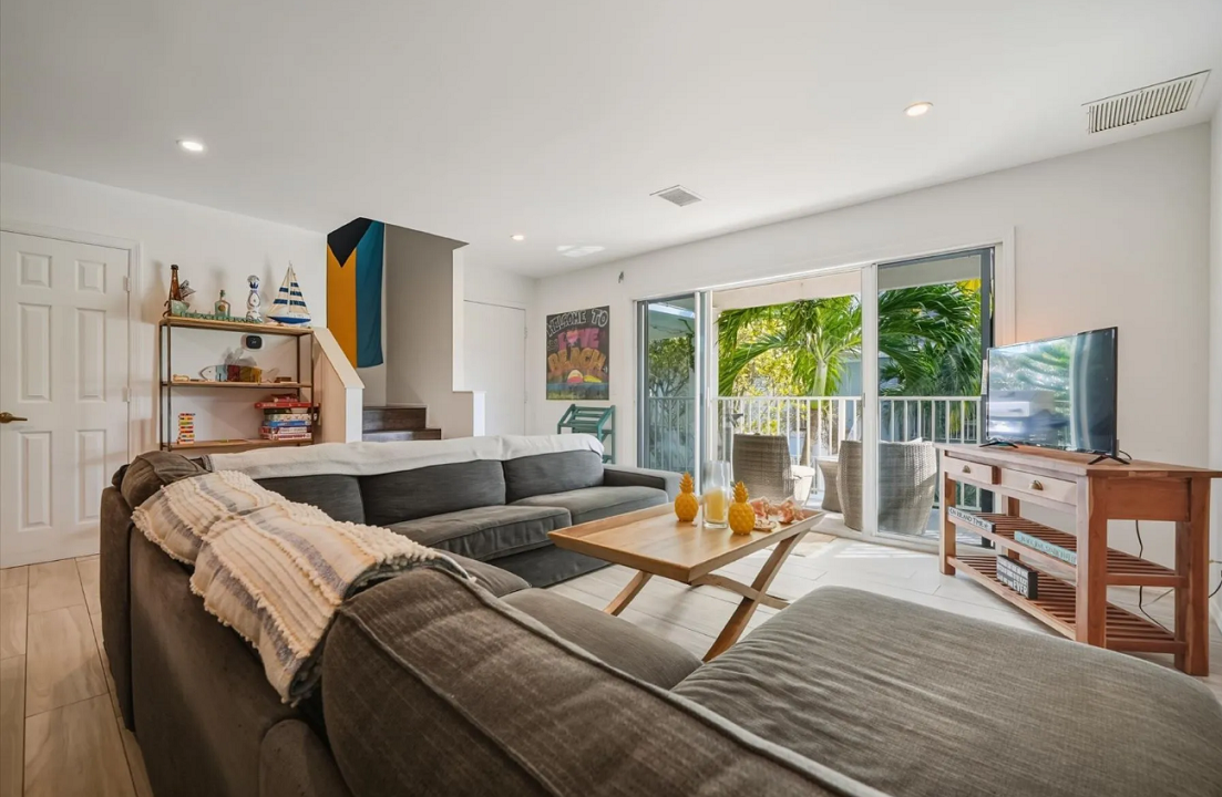 7b-palms-of-love-beach-bahamas-ushombi-5