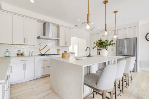 bodden-town-6br-renovated-home-cayman-islands-ushombi-3