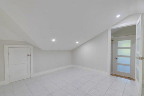 bodden-town-6br-renovated-home-cayman-islands-ushombi-8