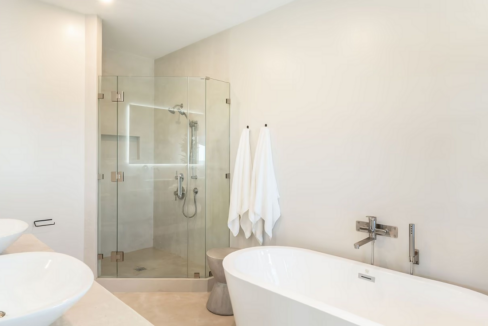 halcyon-point-new-5br-beachfront-home-cayman-islands-ushombi-7