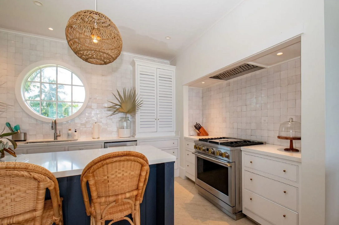holiday-house-4br-in-eleuthera-bahamas-ushombi-6