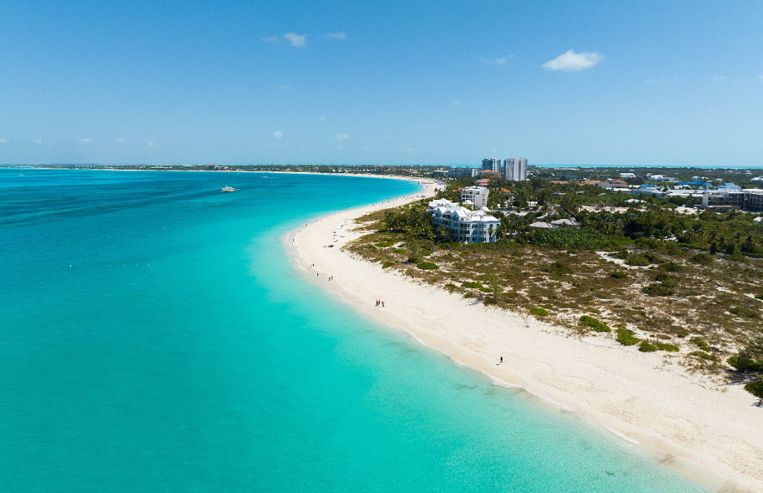 point-grace-3br-oceanview-in-grace-bay-turks-and-caicos-ushombi-3