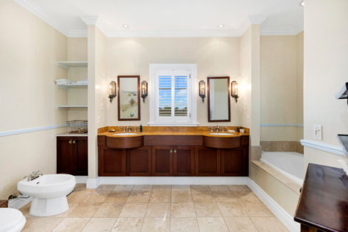 point-grace-3br-oceanview-in-grace-bay-turks-and-caicos-ushombi-9