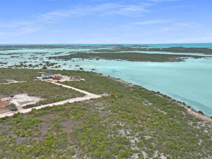 88 Tradewinds Estates