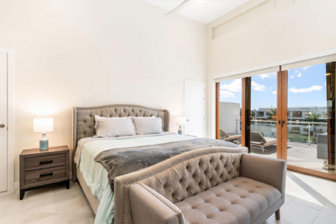 arvia-grand-harbour-3br-canal-front-cayman-islands-ushombi-9