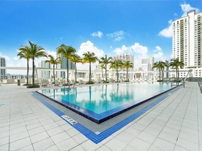 Axis Brickell