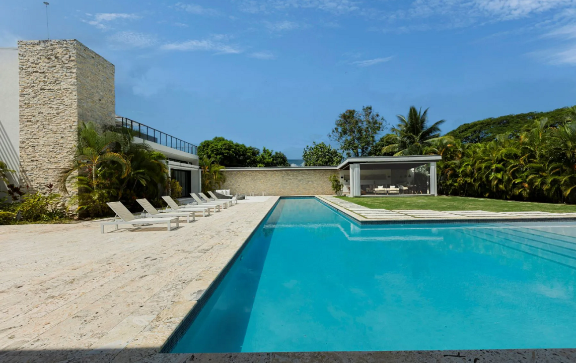 earls-court-jamaica-6br-villa-ushombi-1